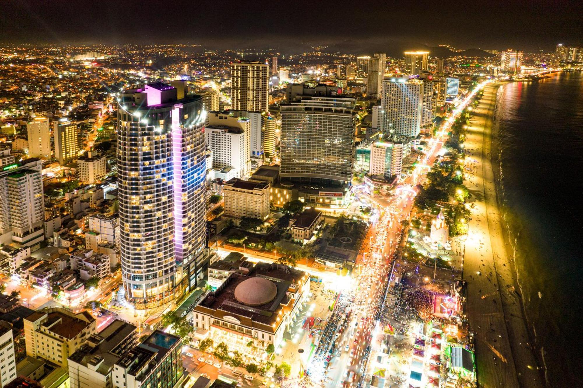 Capital Panorama Apartment Nha Trang Esterno foto